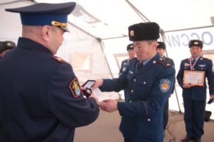 Открытый чемпионат по функциональному пожарно-спасательному многоборью Кроссфит на центральной площади г. Горно-Алтайска.