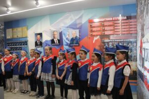 «Дюпята» поздравили с Днем Великой Победы своих шефов.
